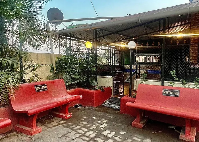 Mount Bungalows-1 Bedroom Private Pool Chalet -Wifi -Private Pool-Ac Lonavala